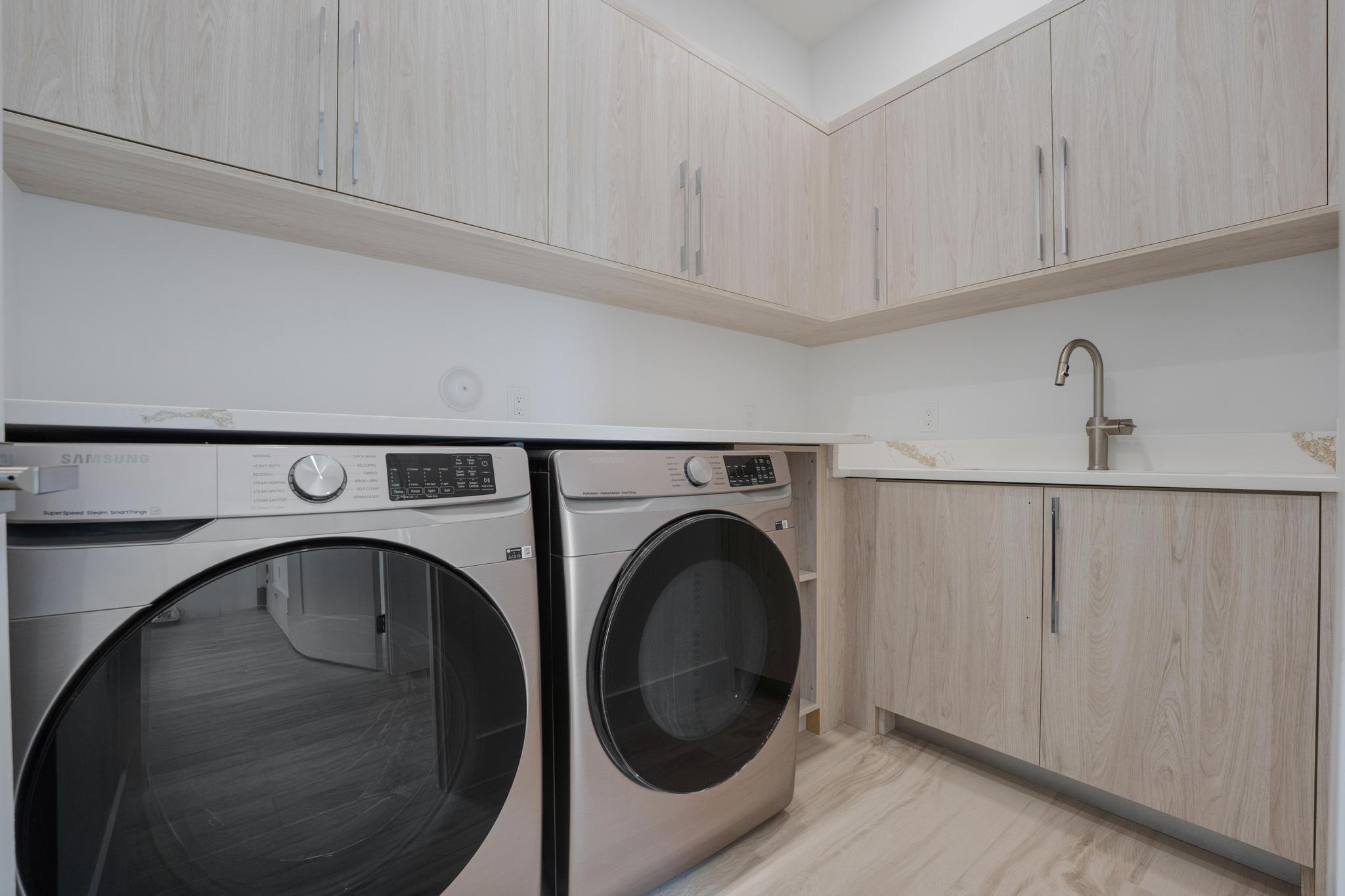 TROPIC ISLE - Residential