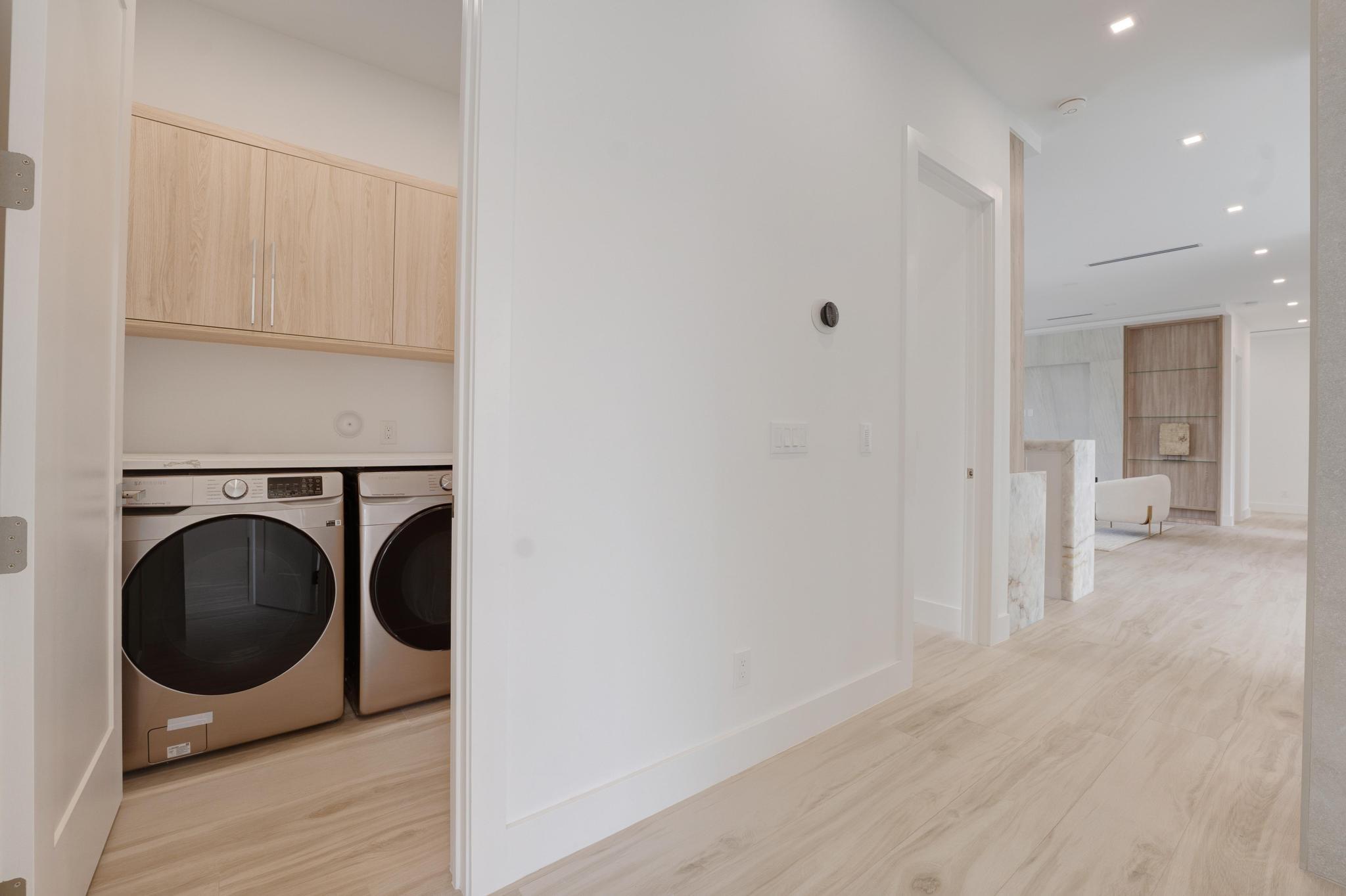 TROPIC ISLE - Residential