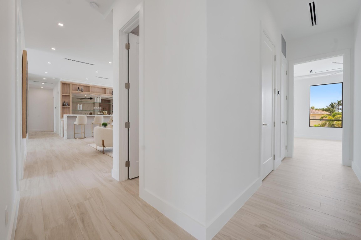 TROPIC ISLE - Residential