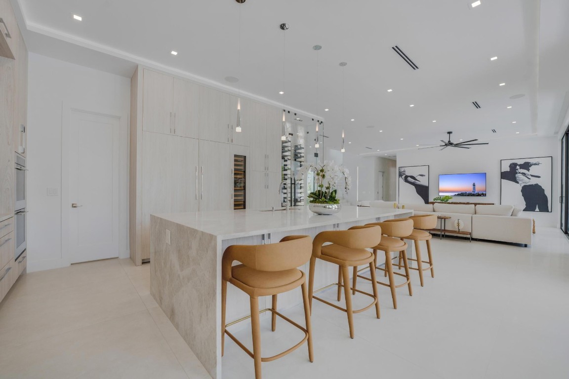 TROPIC ISLE - Residential