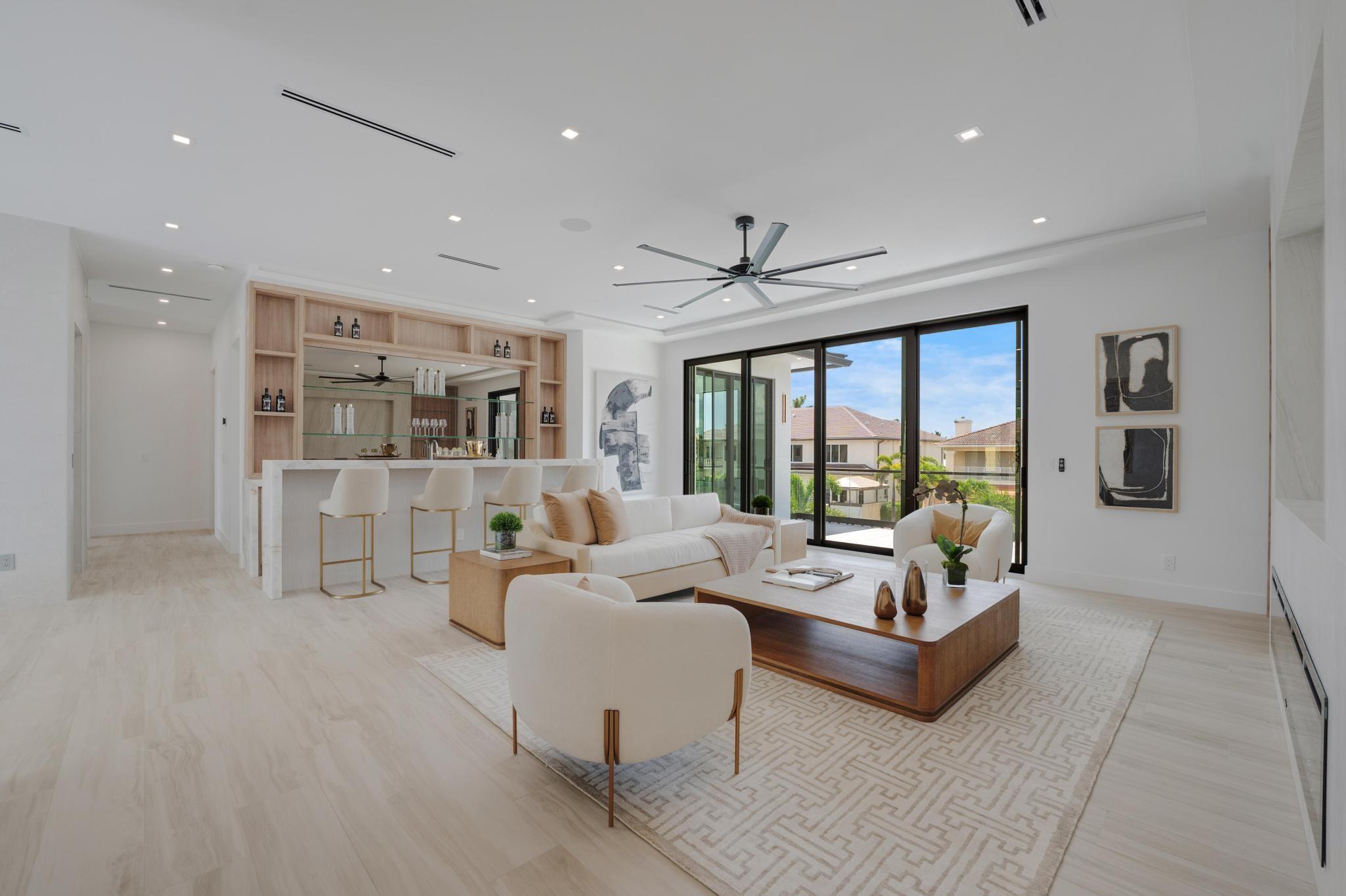 TROPIC ISLE - Residential