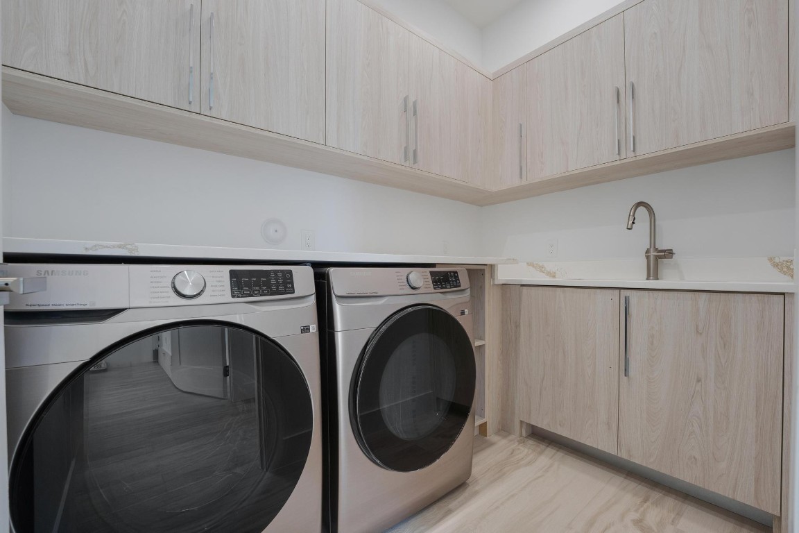 TROPIC ISLE - Residential