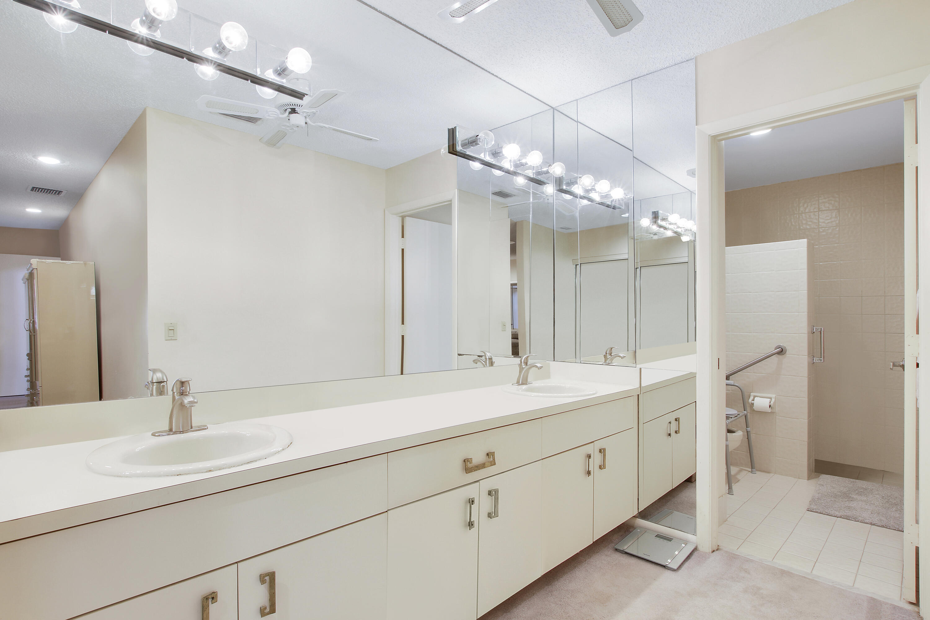 PINES 3 AT WOODMONT - Residential