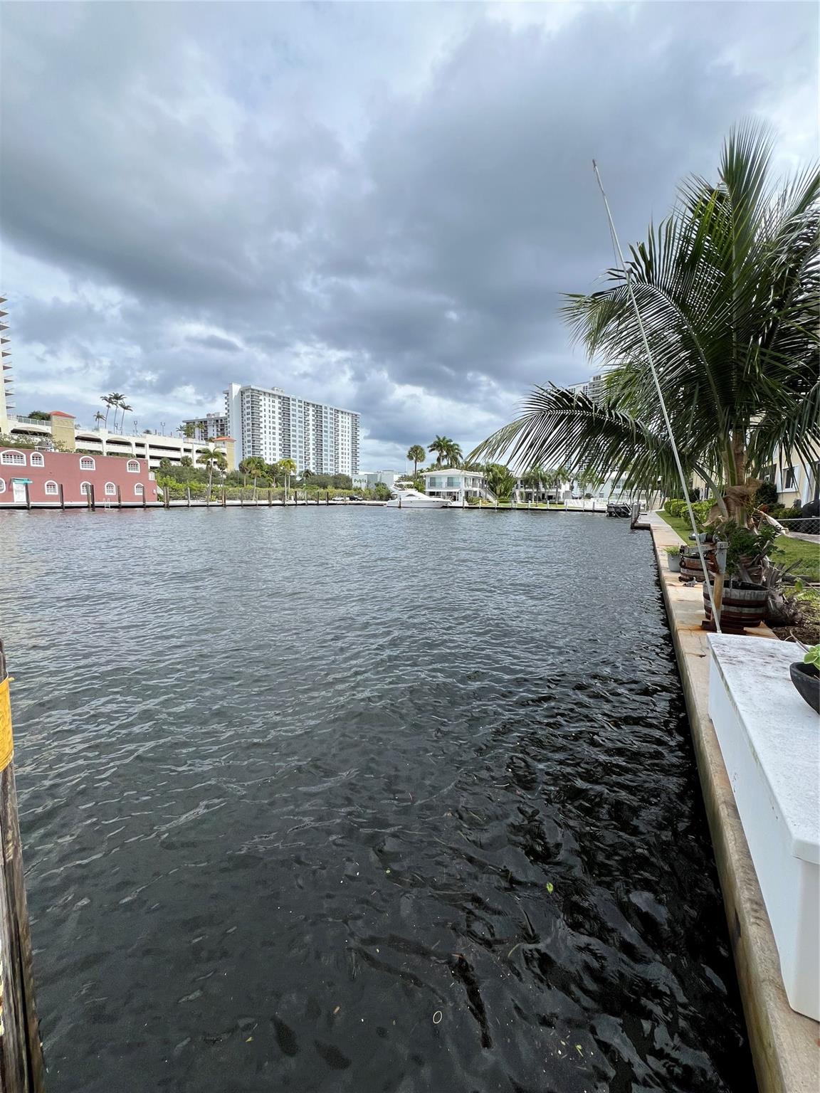 Lauderdale Beach Ext - Residential Lease