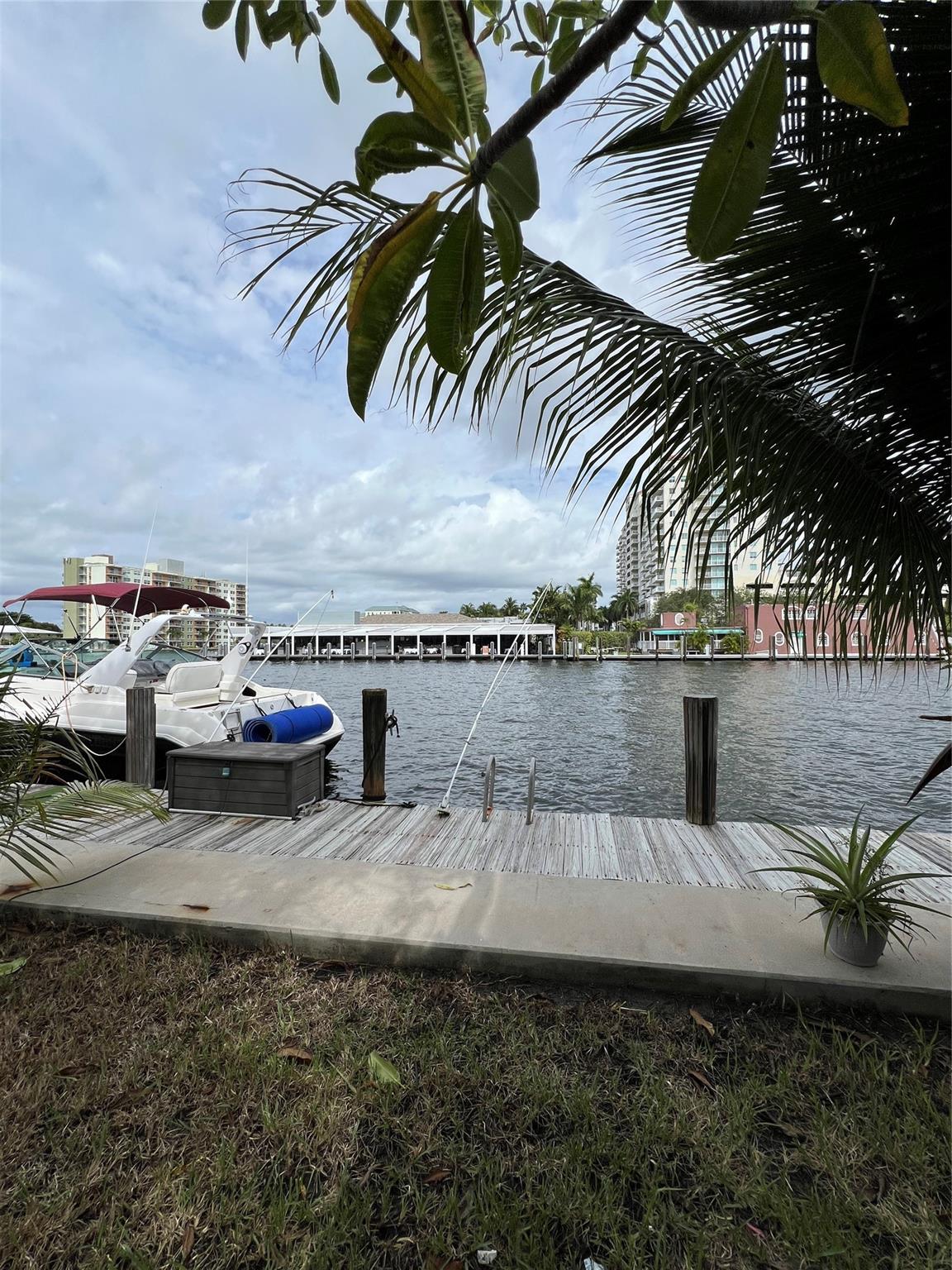 Lauderdale Beach Ext - Residential Lease