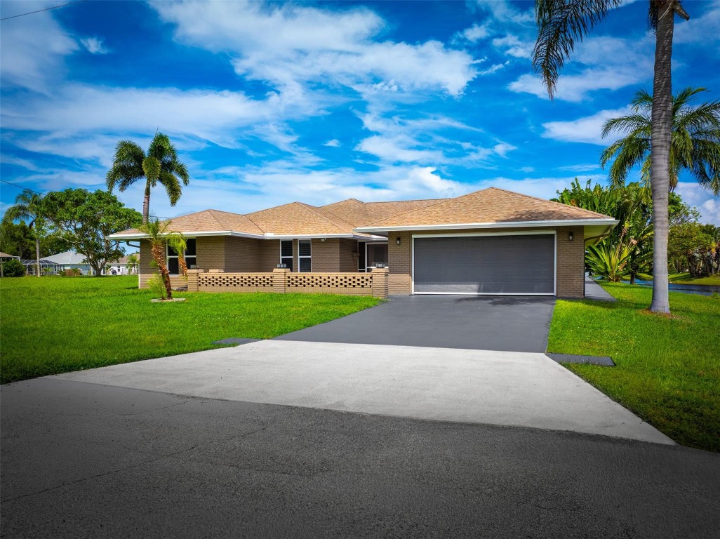 View photos, virtual tours, details... 1857 SE Bowie Street