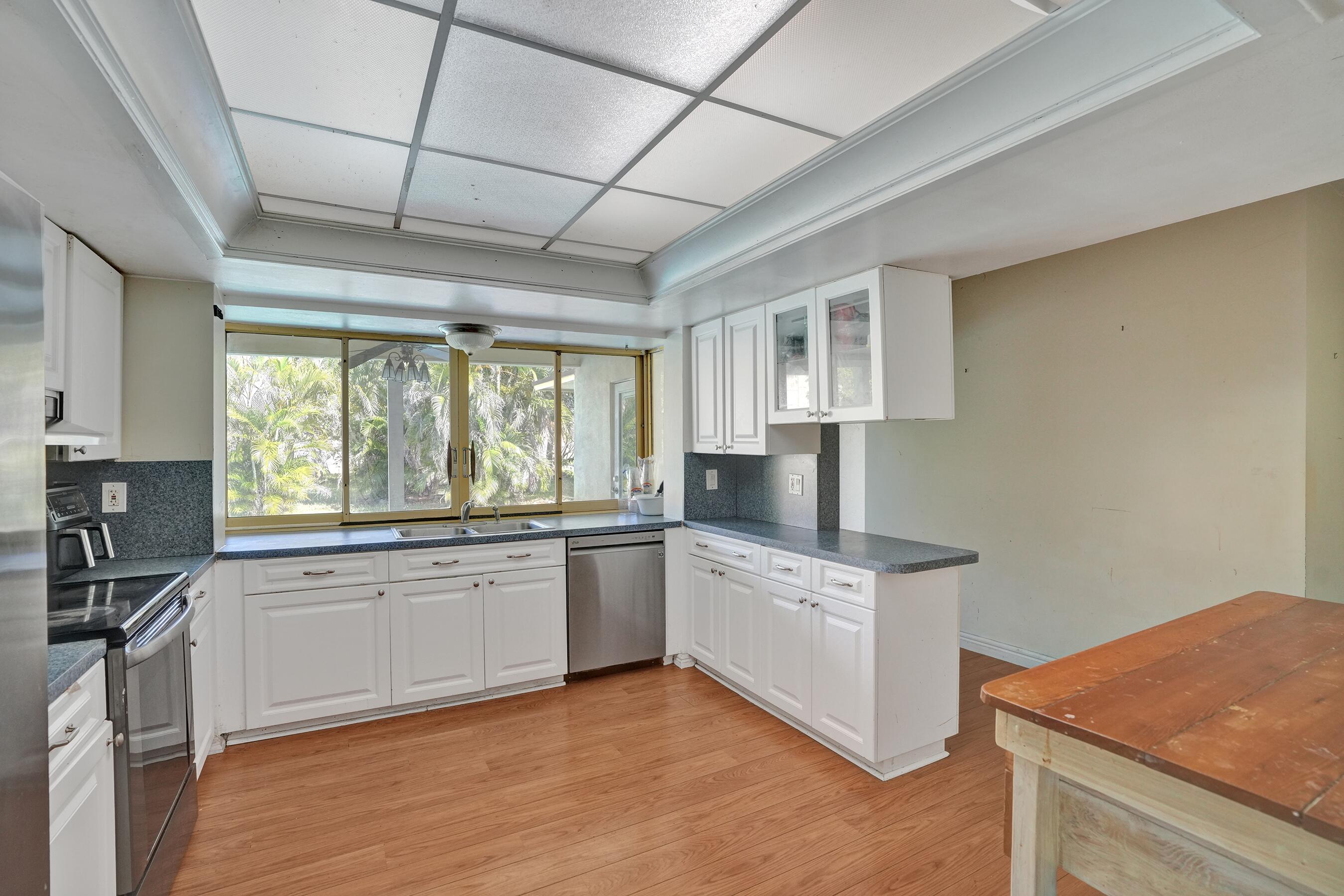 PLANTATION PARK SEVENTH ADD - Residential