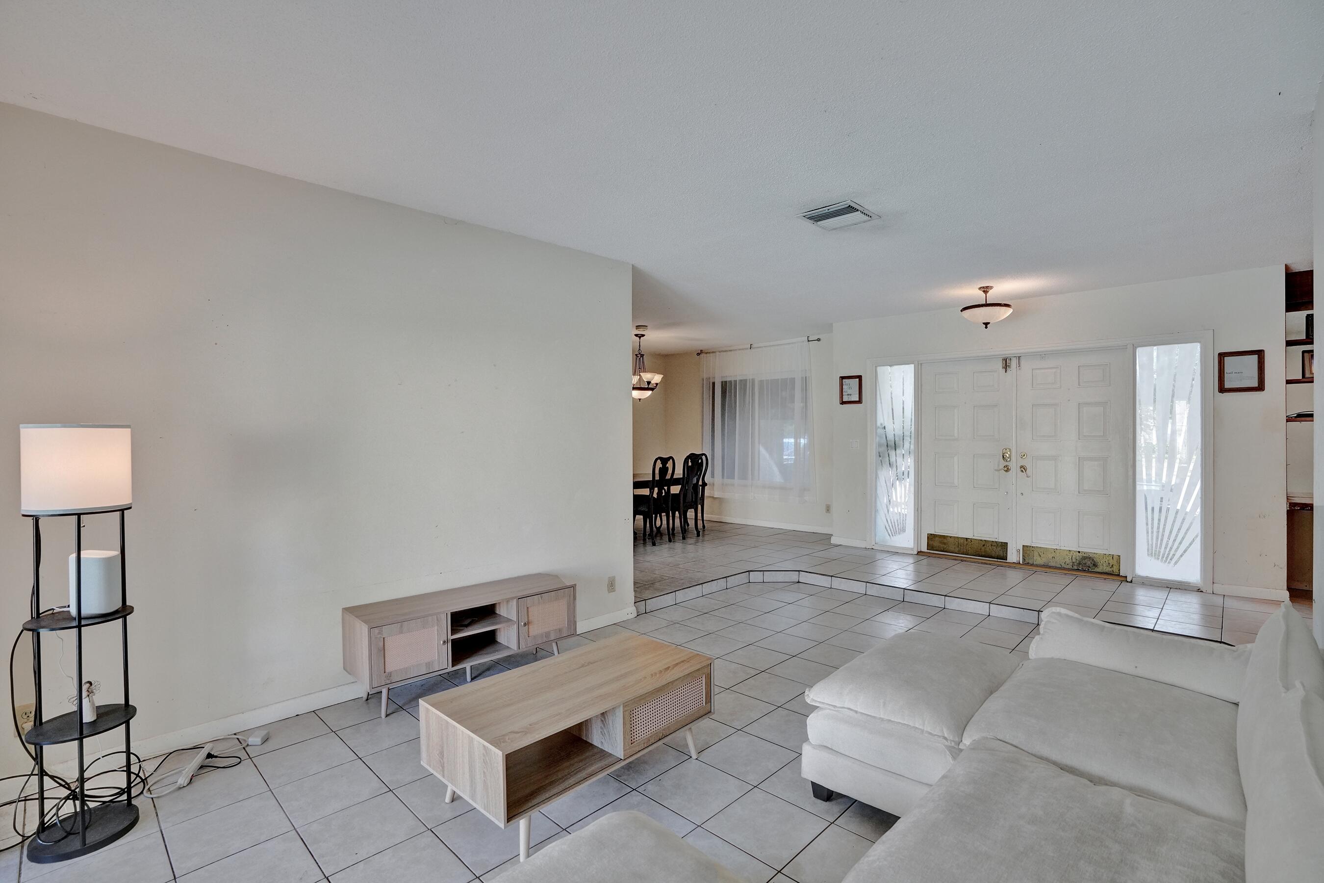PLANTATION PARK SEVENTH ADD - Residential