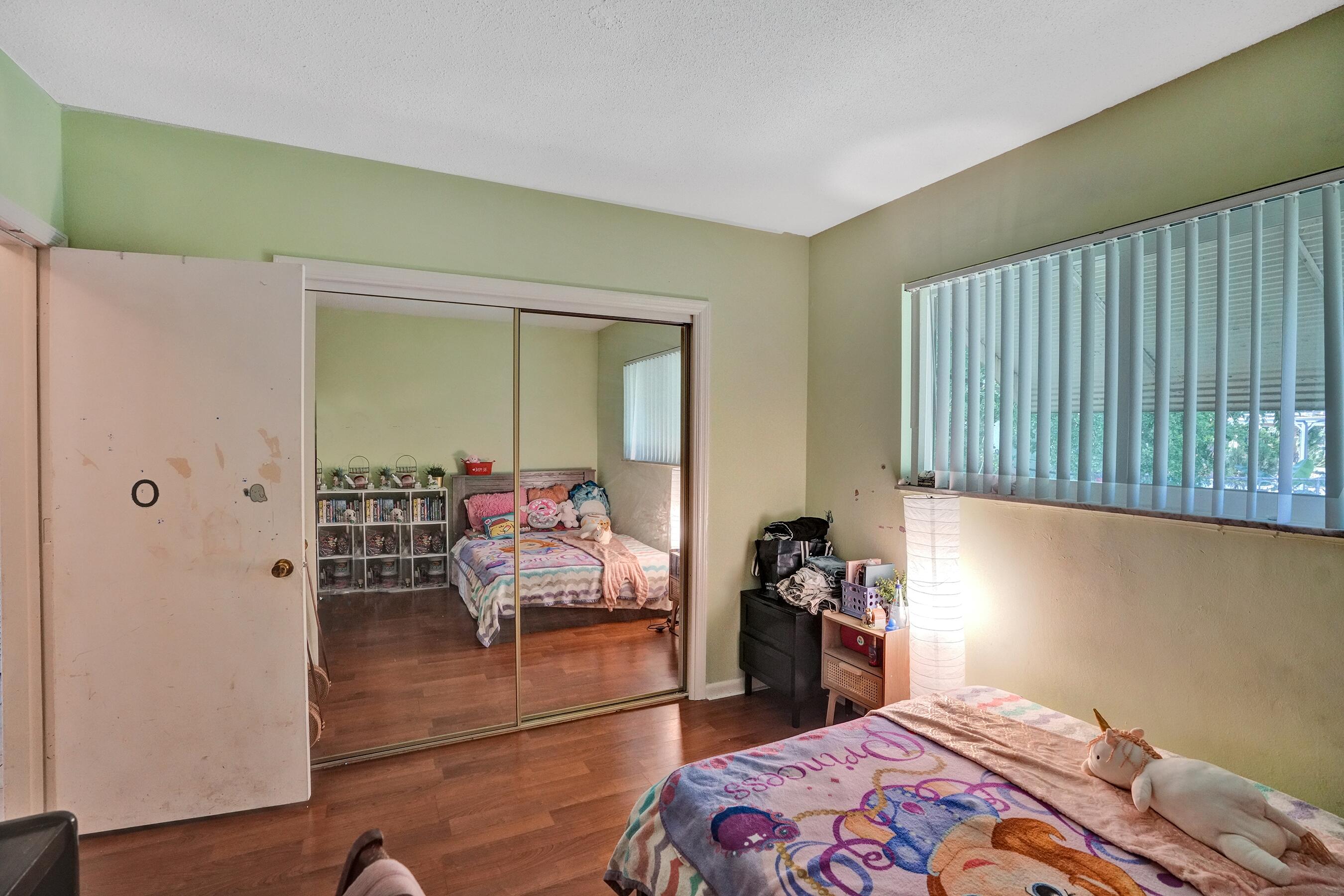 PLANTATION PARK SEVENTH ADD - Residential