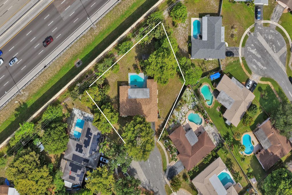 Photo of 5200 SW 8th Street, Plantation, FL 33317 (MLS # B26035031)