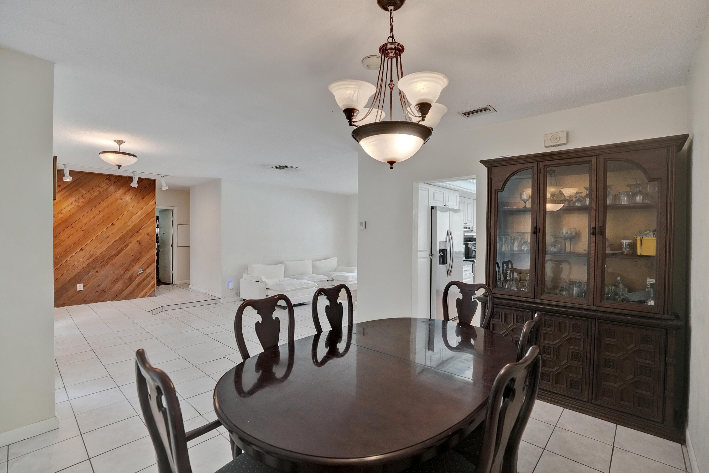 PLANTATION PARK SEVENTH ADD - Residential