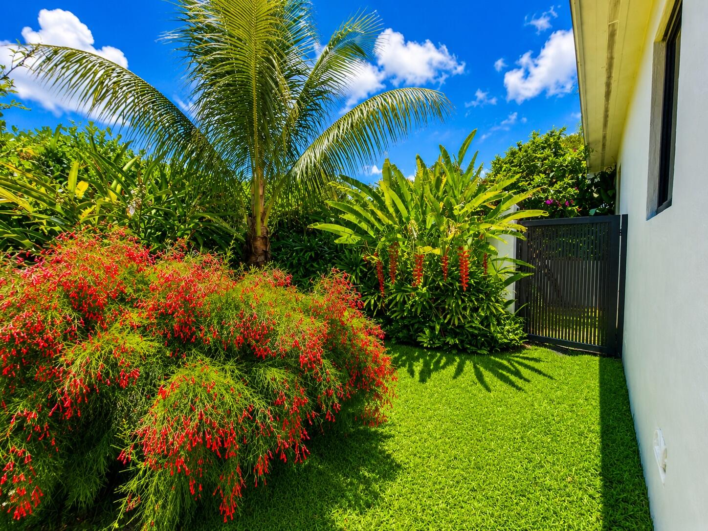 BISCAYNE GARDENS SEC H PART 4 - Residential