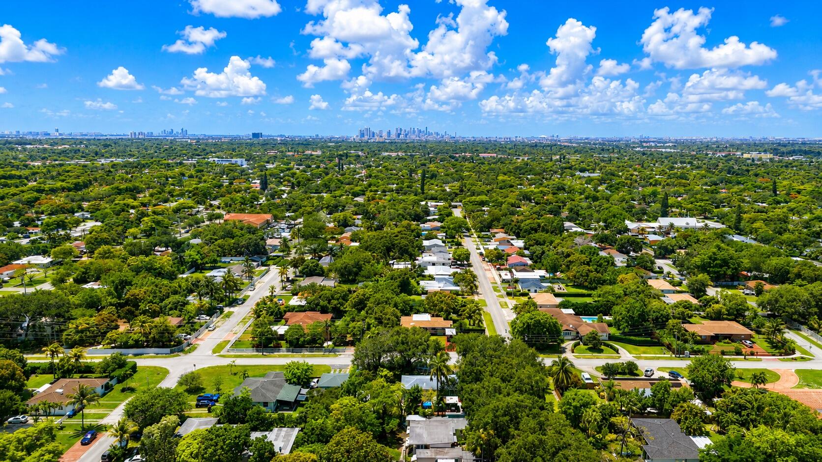 BISCAYNE GARDENS SEC H PART 4 - Residential