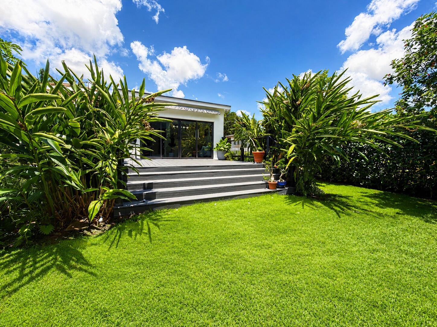 BISCAYNE GARDENS SEC H PART 4 - Residential