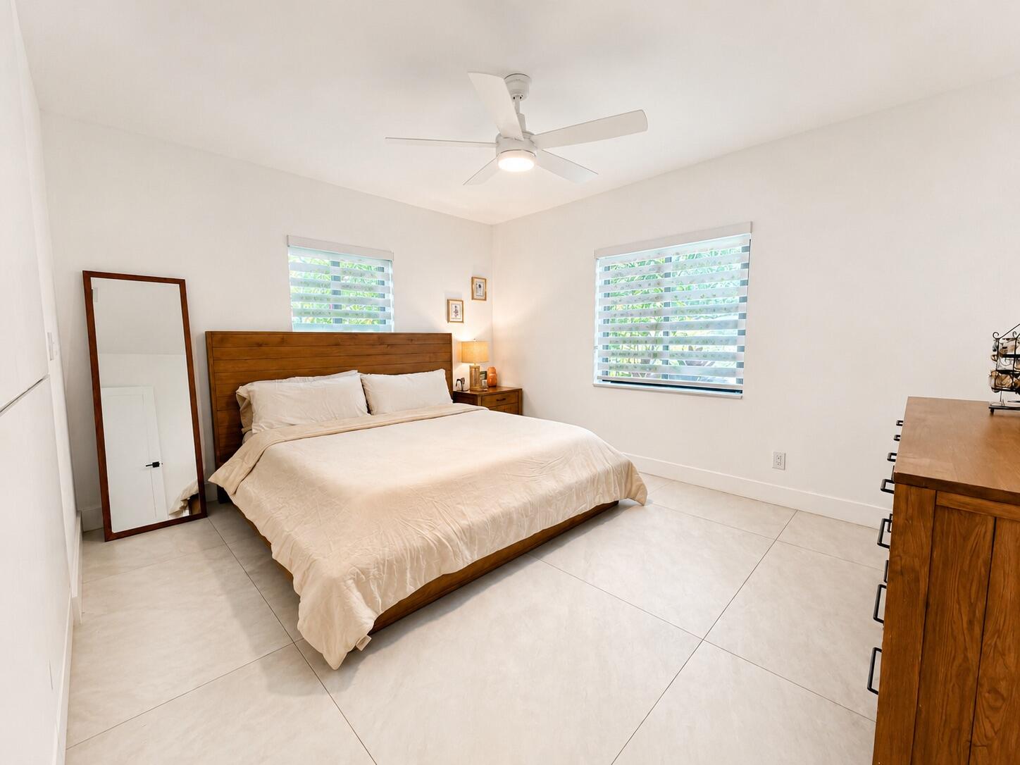 BISCAYNE GARDENS SEC H PART 4 - Residential