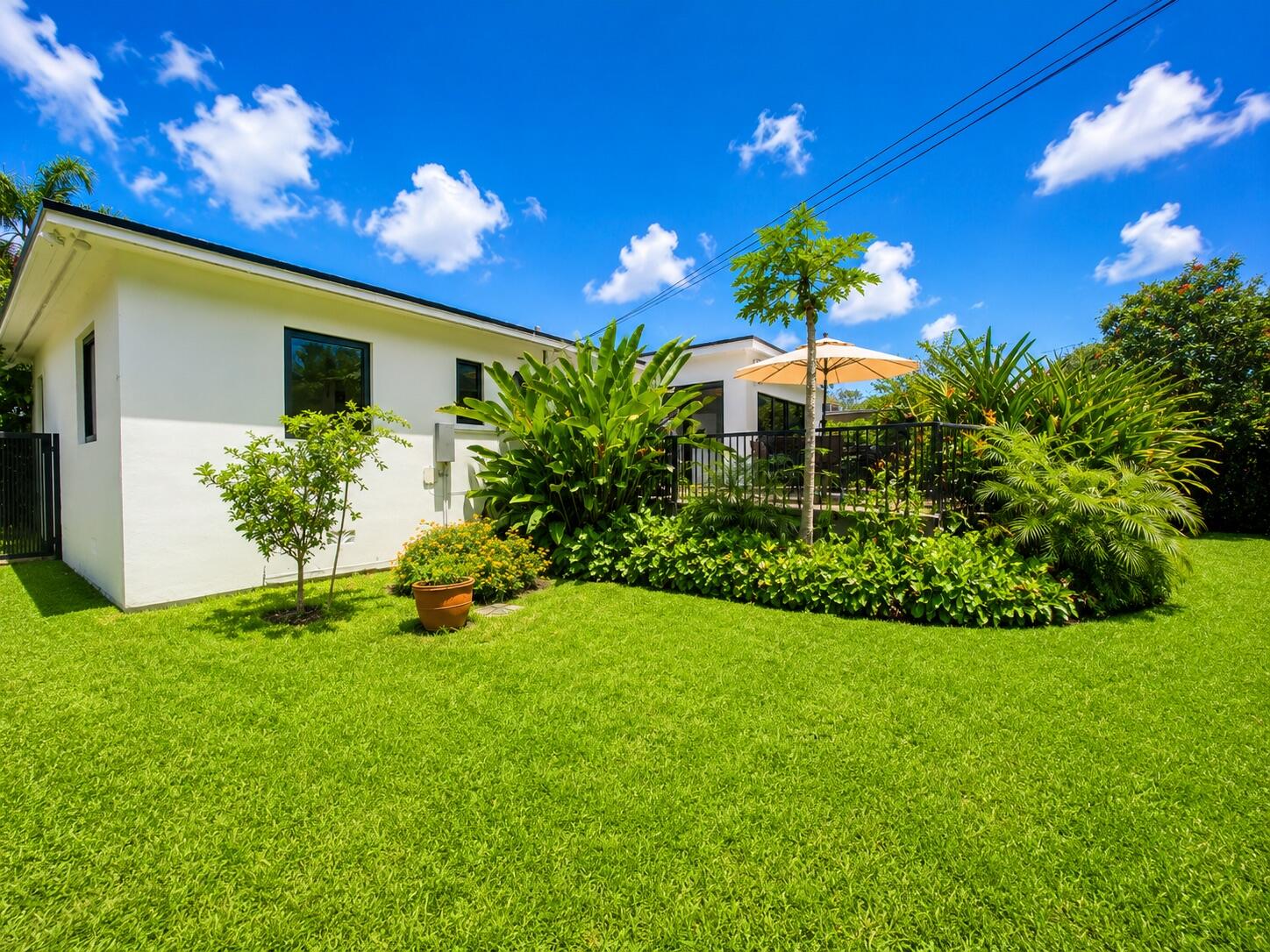 BISCAYNE GARDENS SEC H PART 4 - Residential