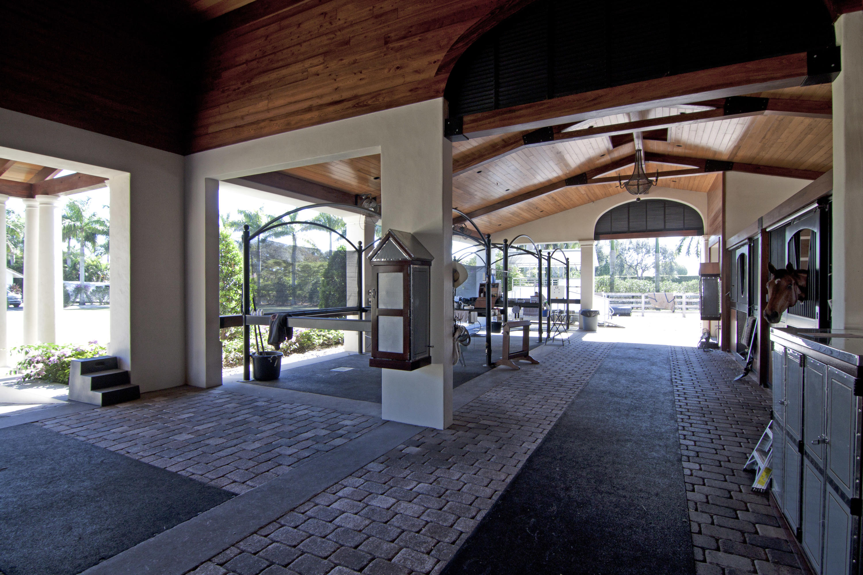 SADDLE TRAIL PARK OF WELLINGTON - Residential