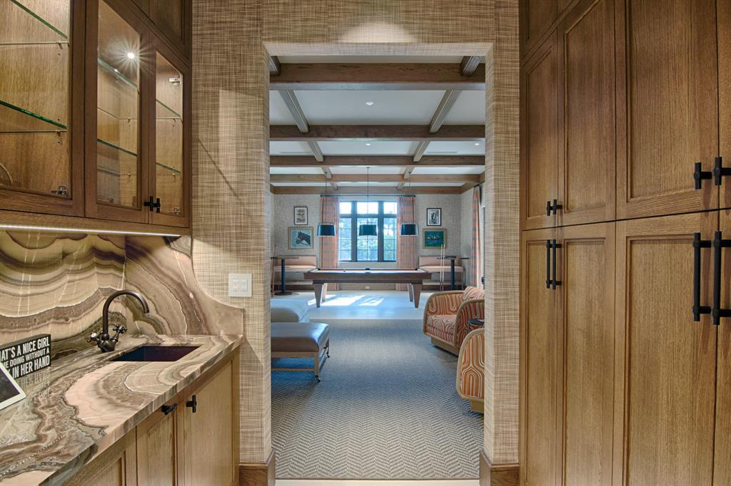 SADDLE TRAIL PARK OF WELLINGTON - Residential