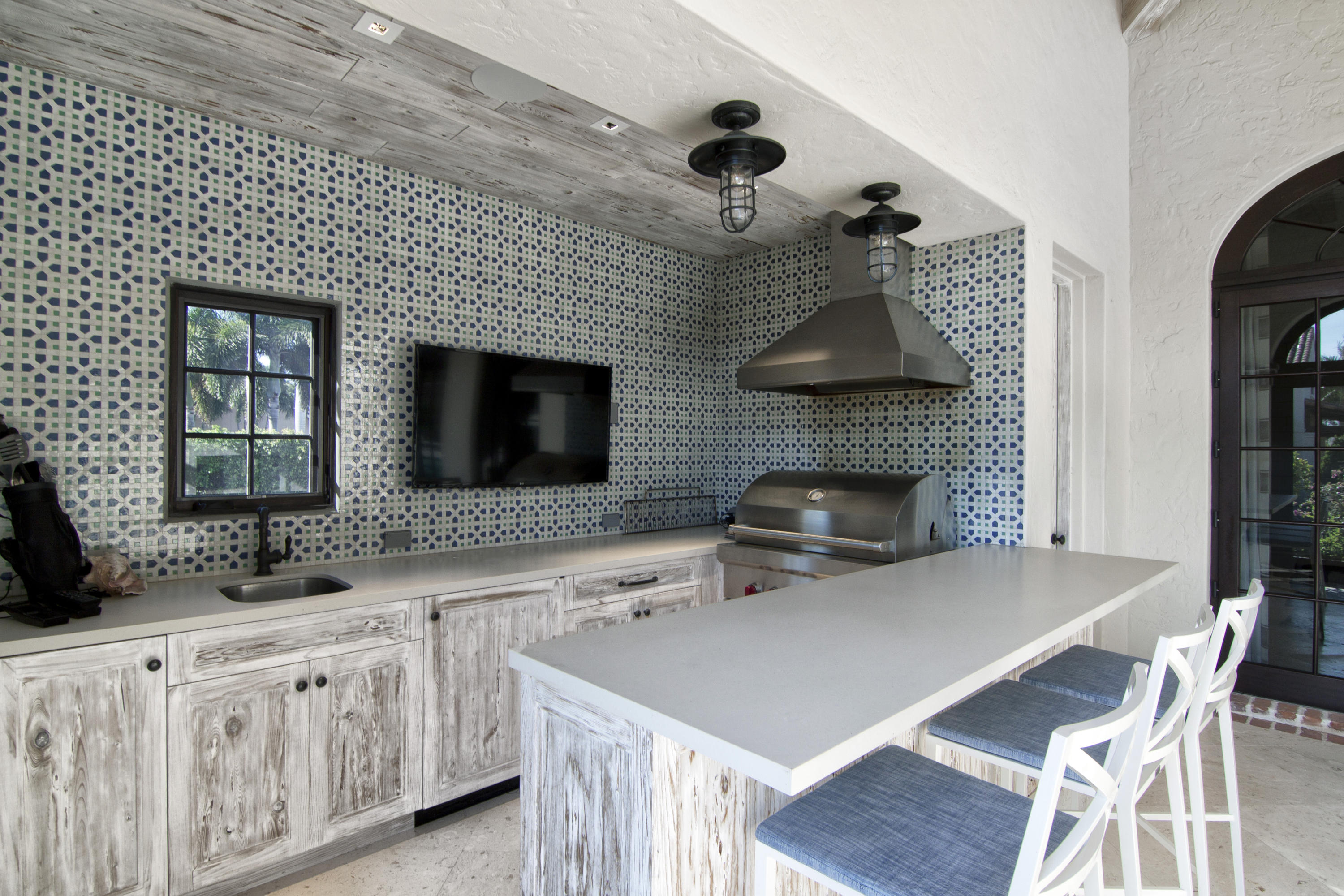 SADDLE TRAIL PARK OF WELLINGTON - Residential