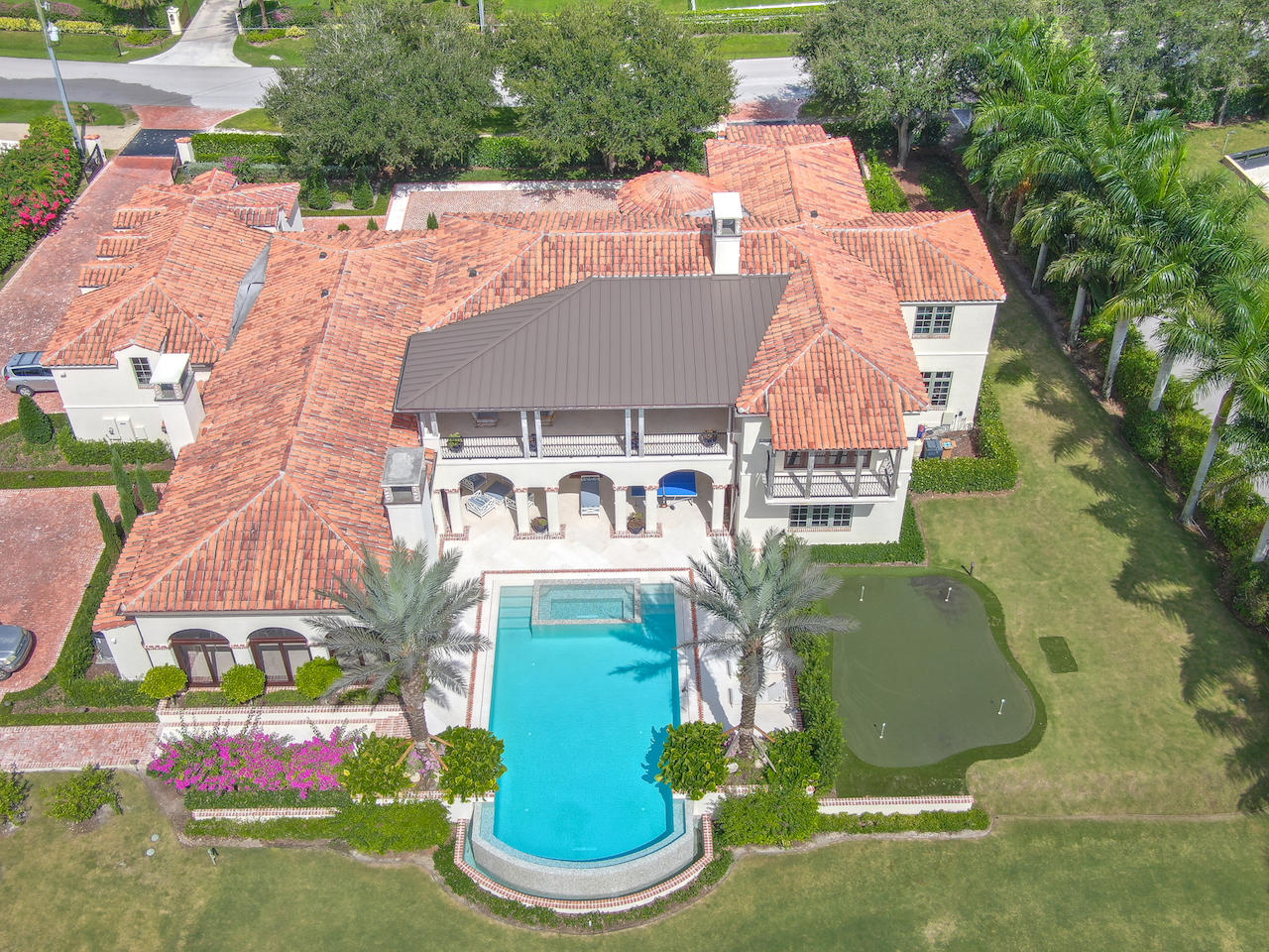 SADDLE TRAIL PARK OF WELLINGTON - Residential