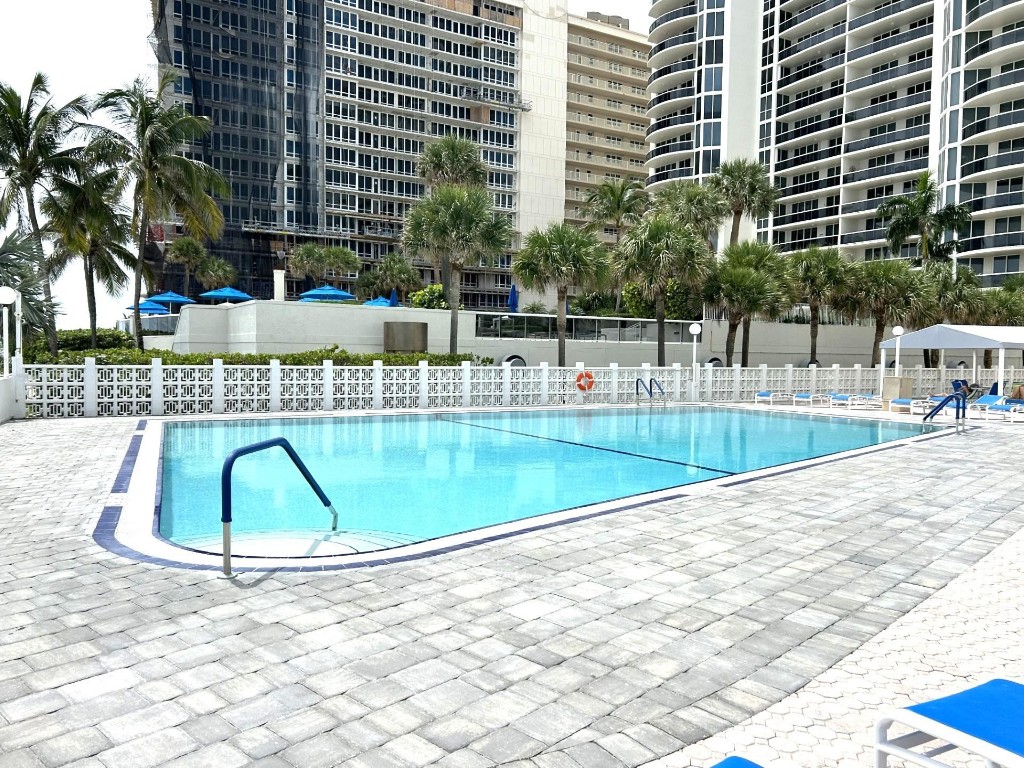 4250 Galt Ocean Drive 14N