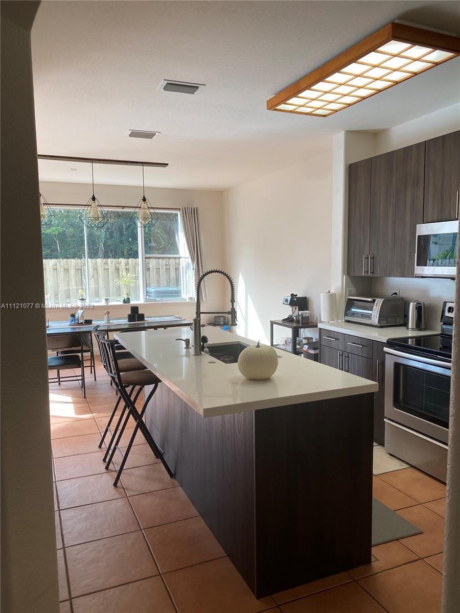 Doral Southeast Patio Hom - Residential Lease