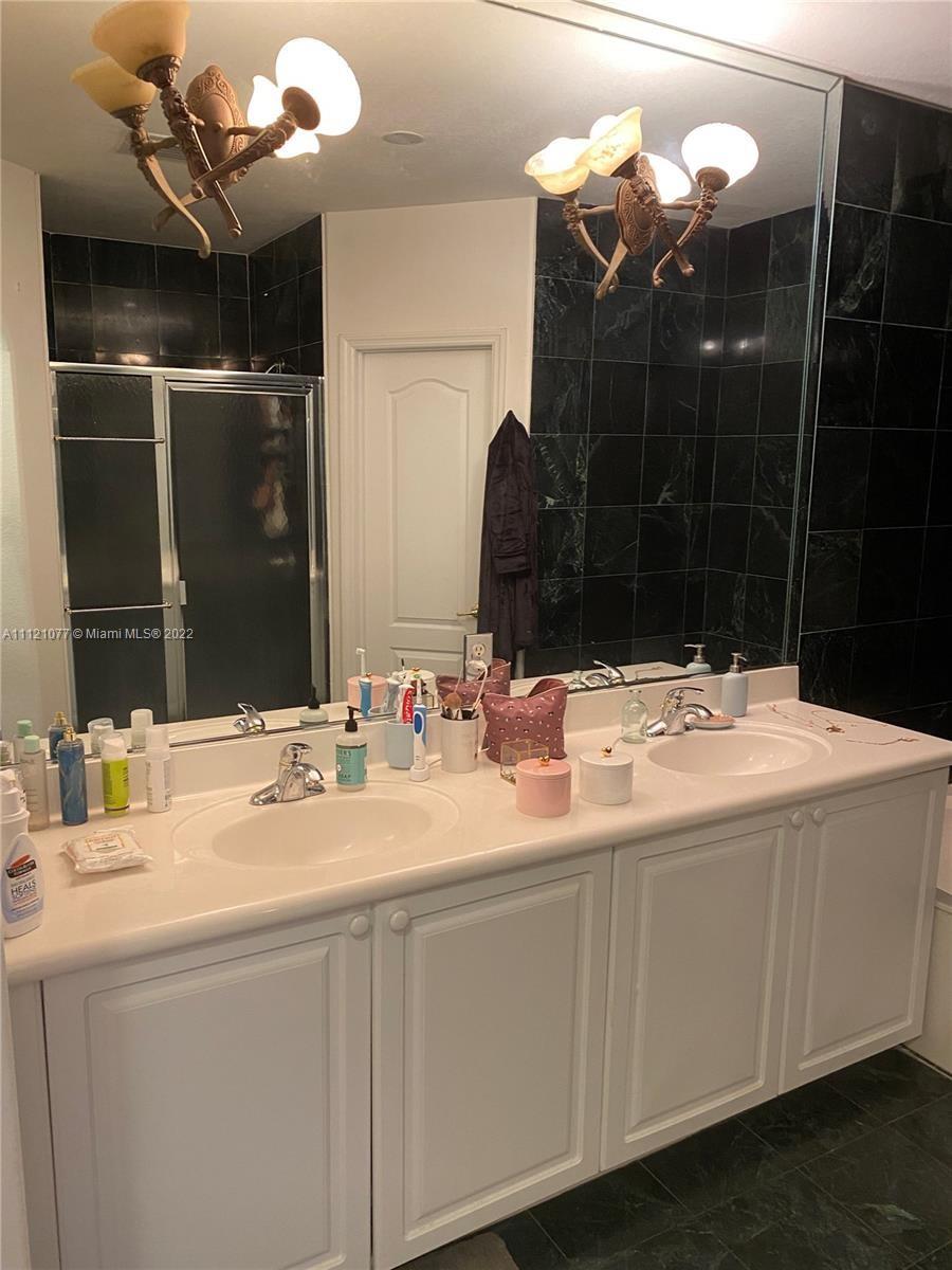 Doral Southeast Patio Hom - Residential Lease