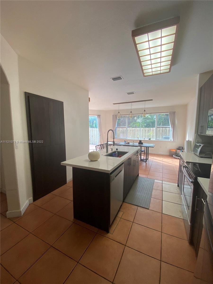 Doral Southeast Patio Hom - Residential Lease