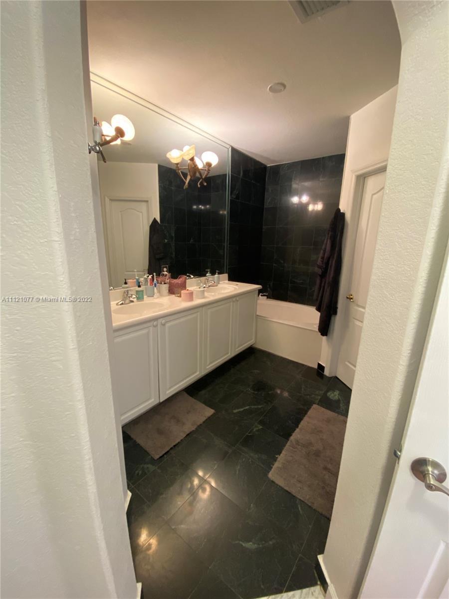 Doral Southeast Patio Hom - Residential Lease