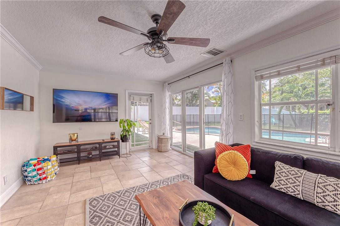 CORAL TERRACE - Residential