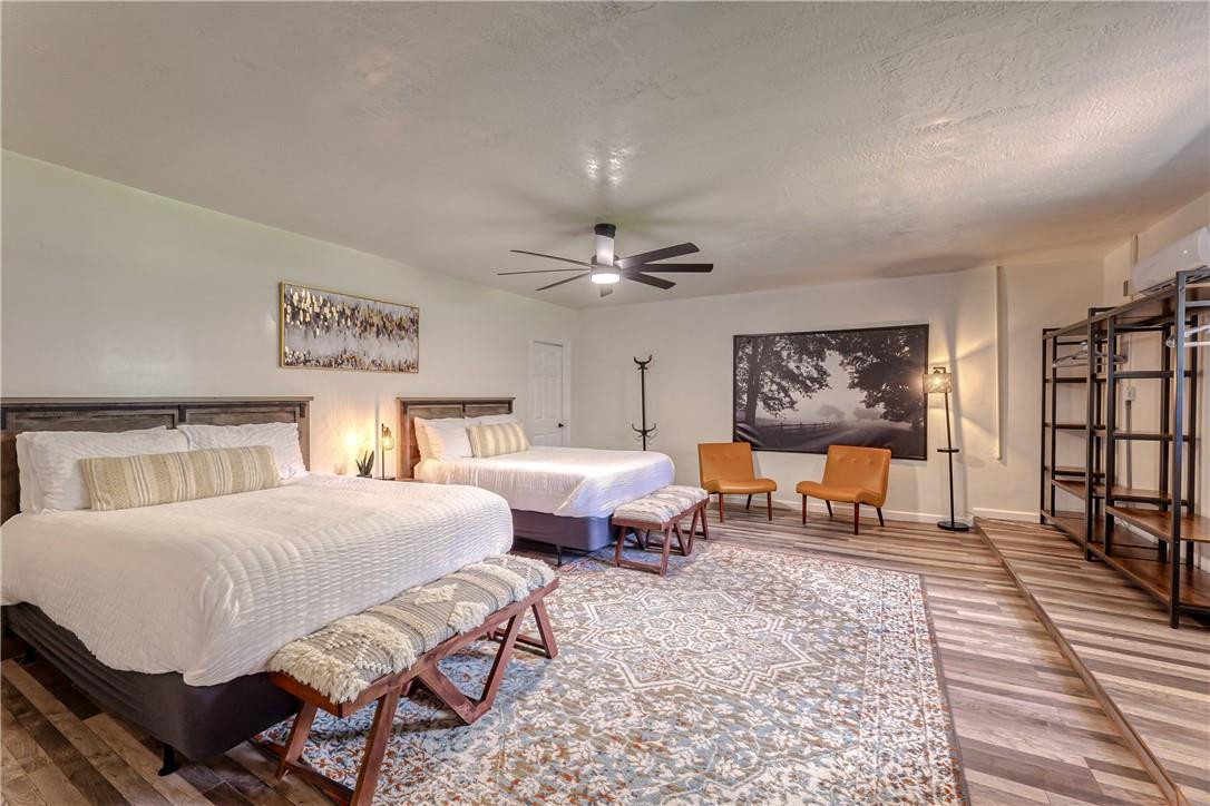 CORAL TERRACE - Residential