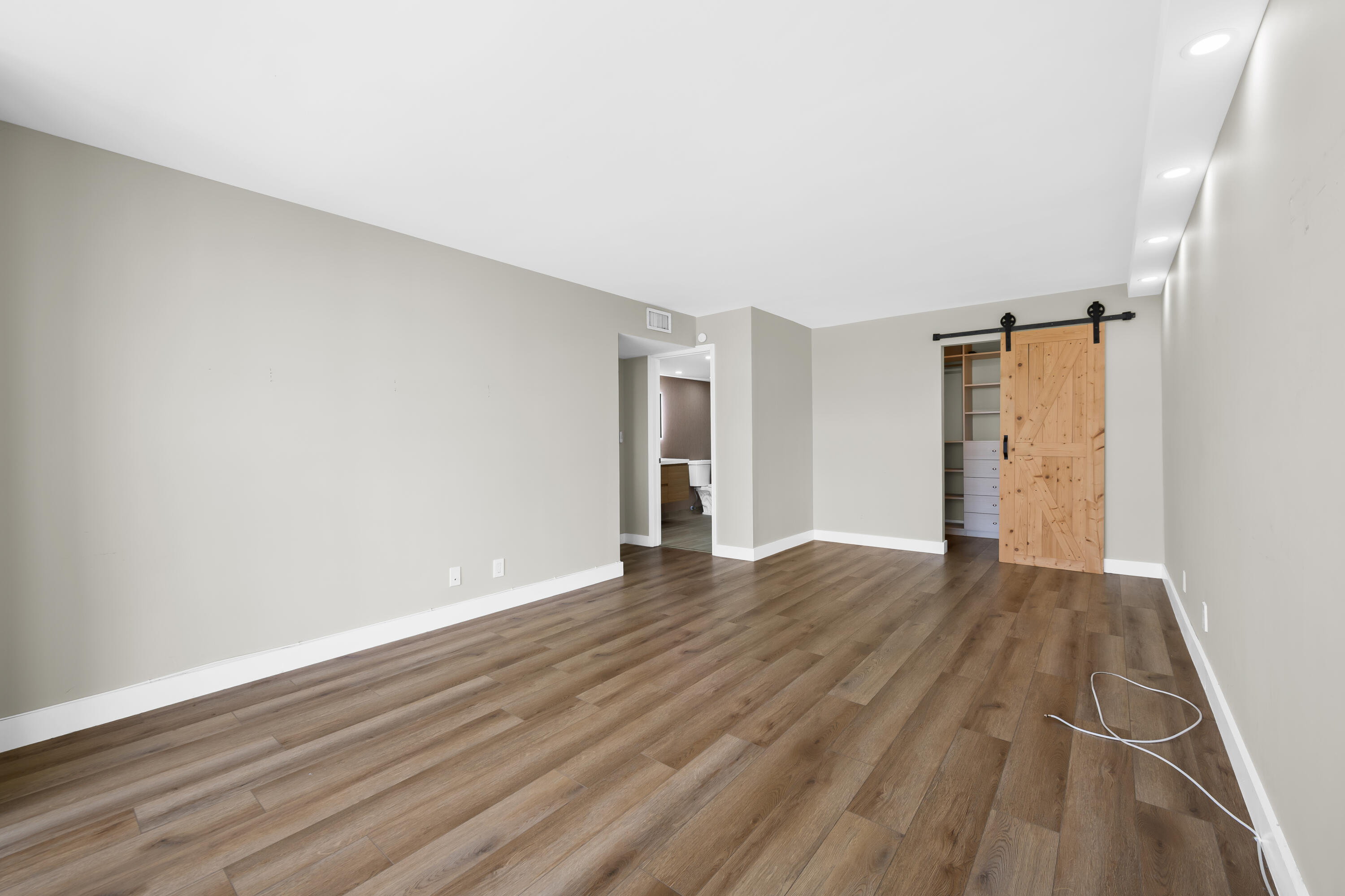 TOWERS OF OCEANVIEW SOUTH - Residential