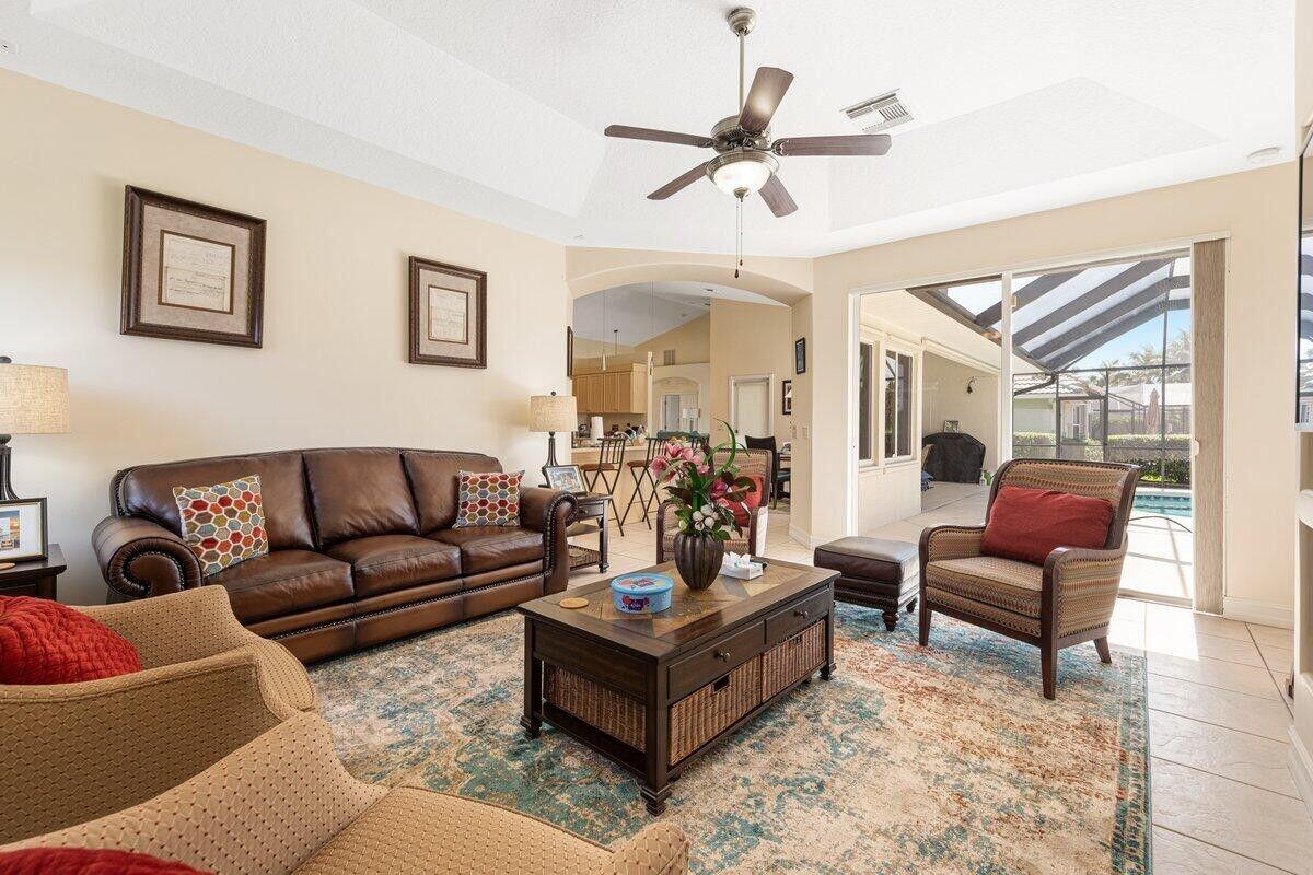 SAWGRASS LAKES PHASE 2 - Residential