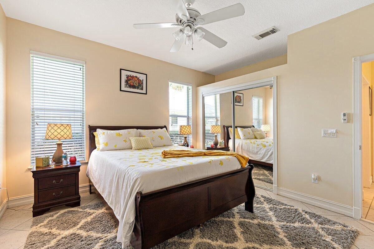 SAWGRASS LAKES PHASE 2 - Residential