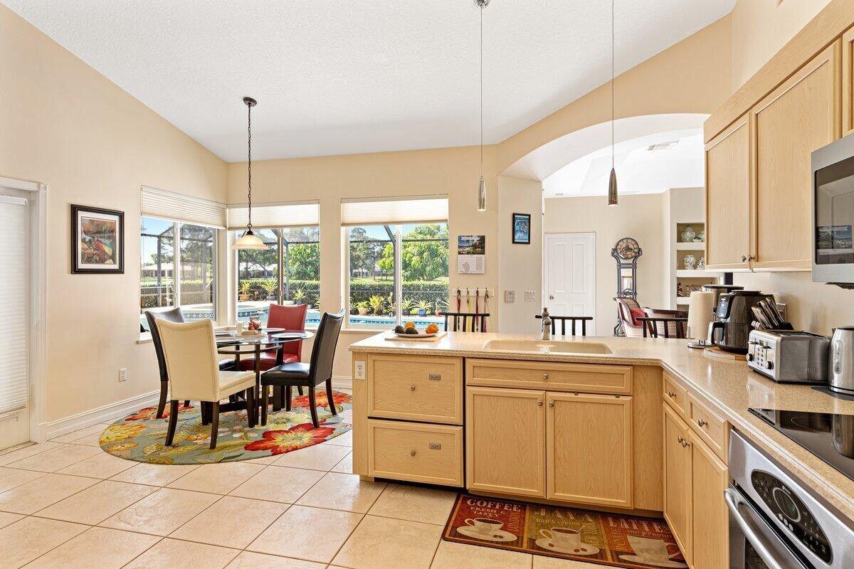 SAWGRASS LAKES PHASE 2 - Residential