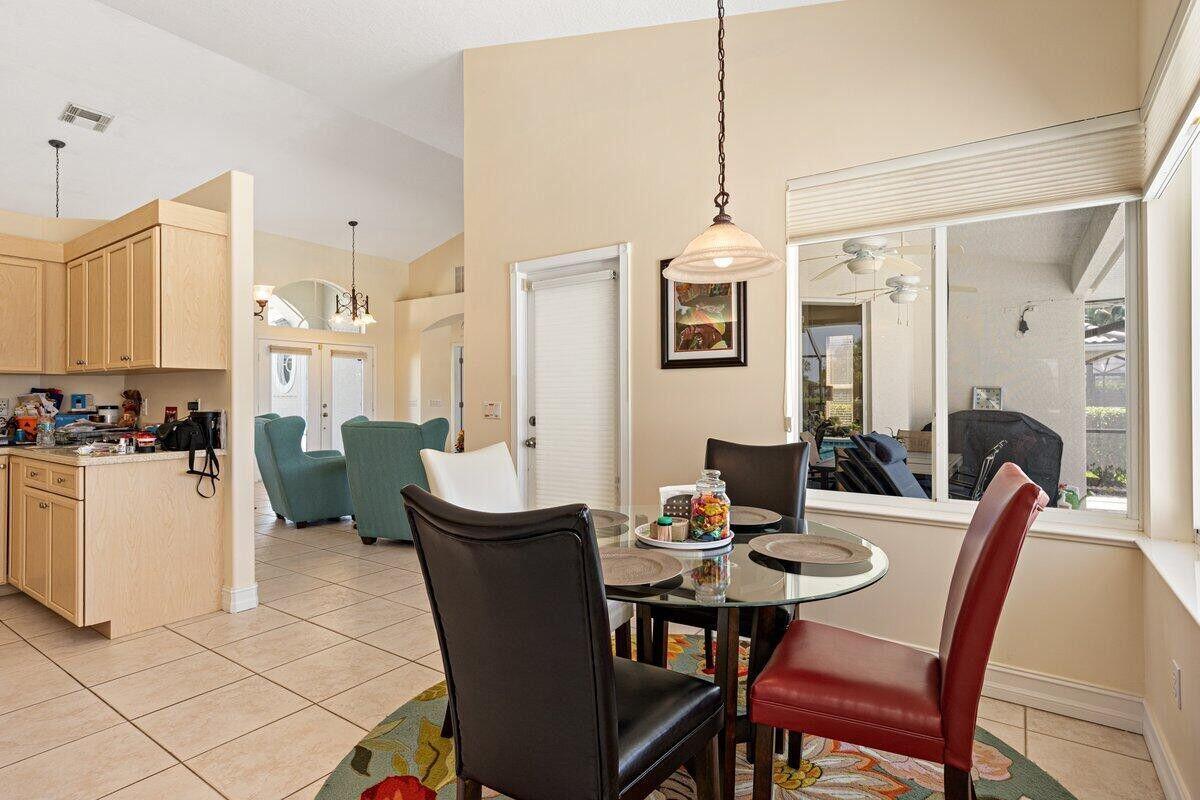 SAWGRASS LAKES PHASE 2 - Residential