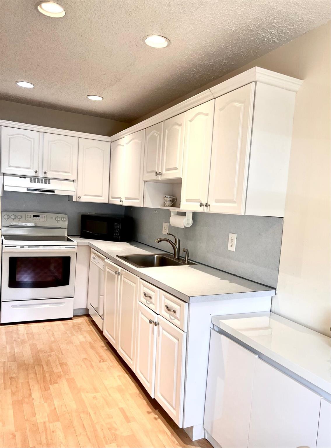 1700 NW 18th Avenue 48-A