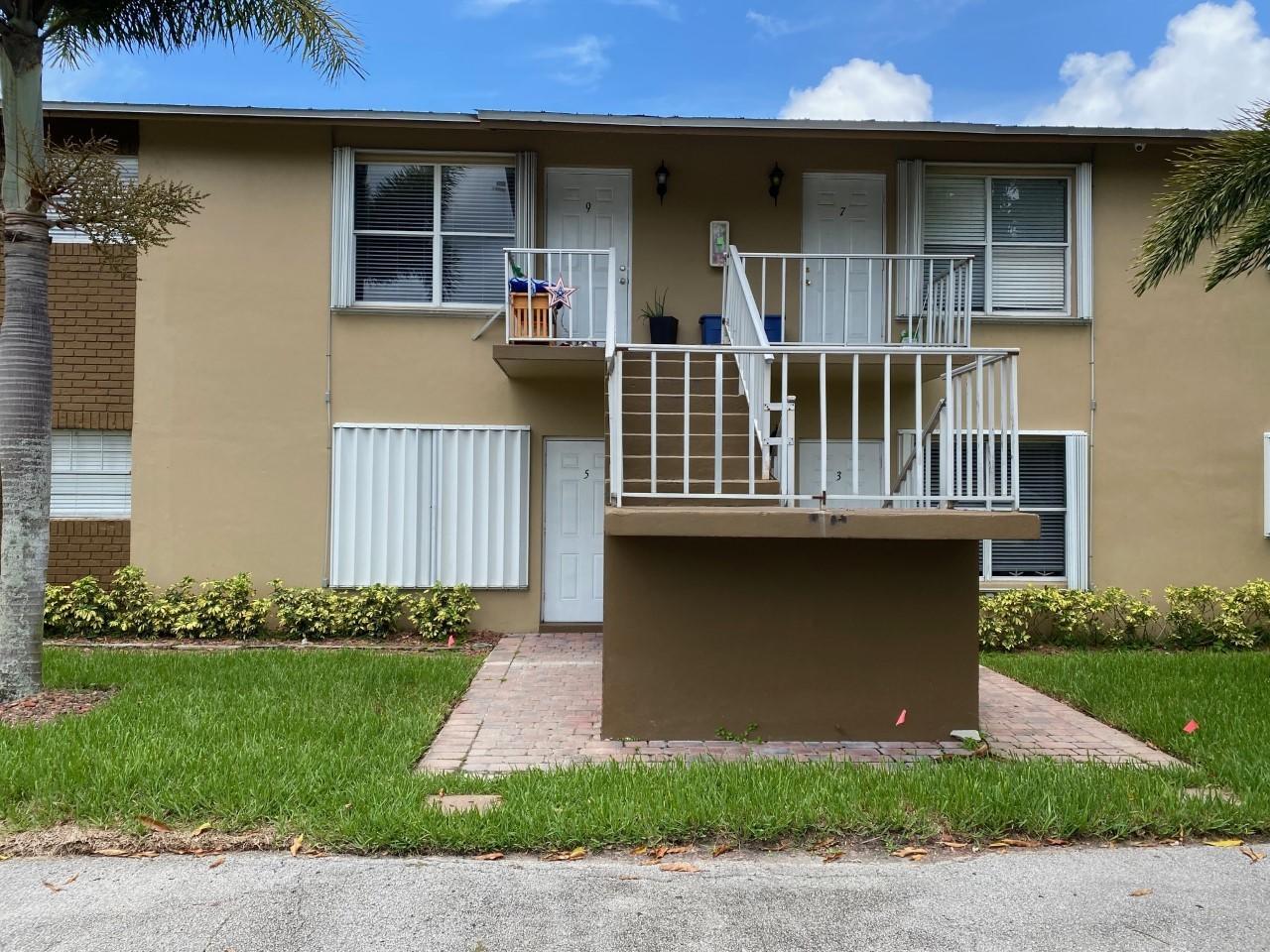 3 SW Hideaway Place