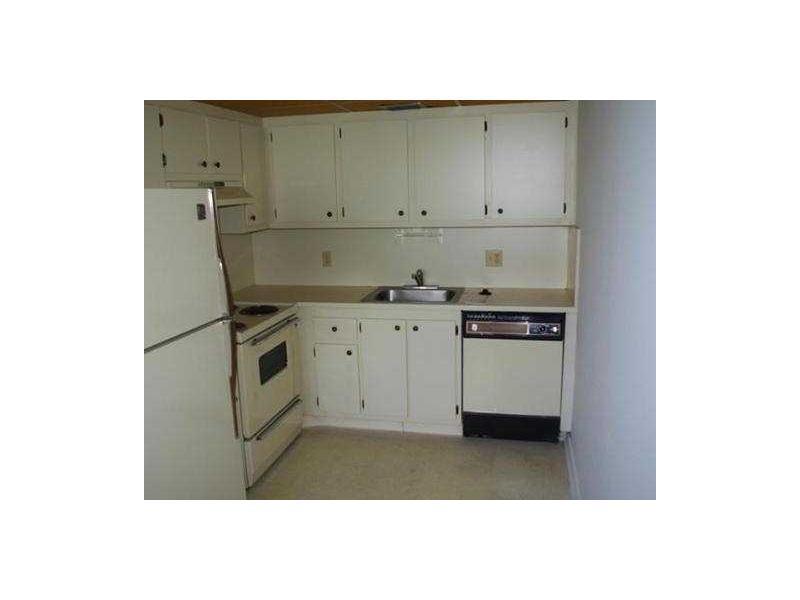 NEW HAMPTON AT CENTURY VI - Residential Lease