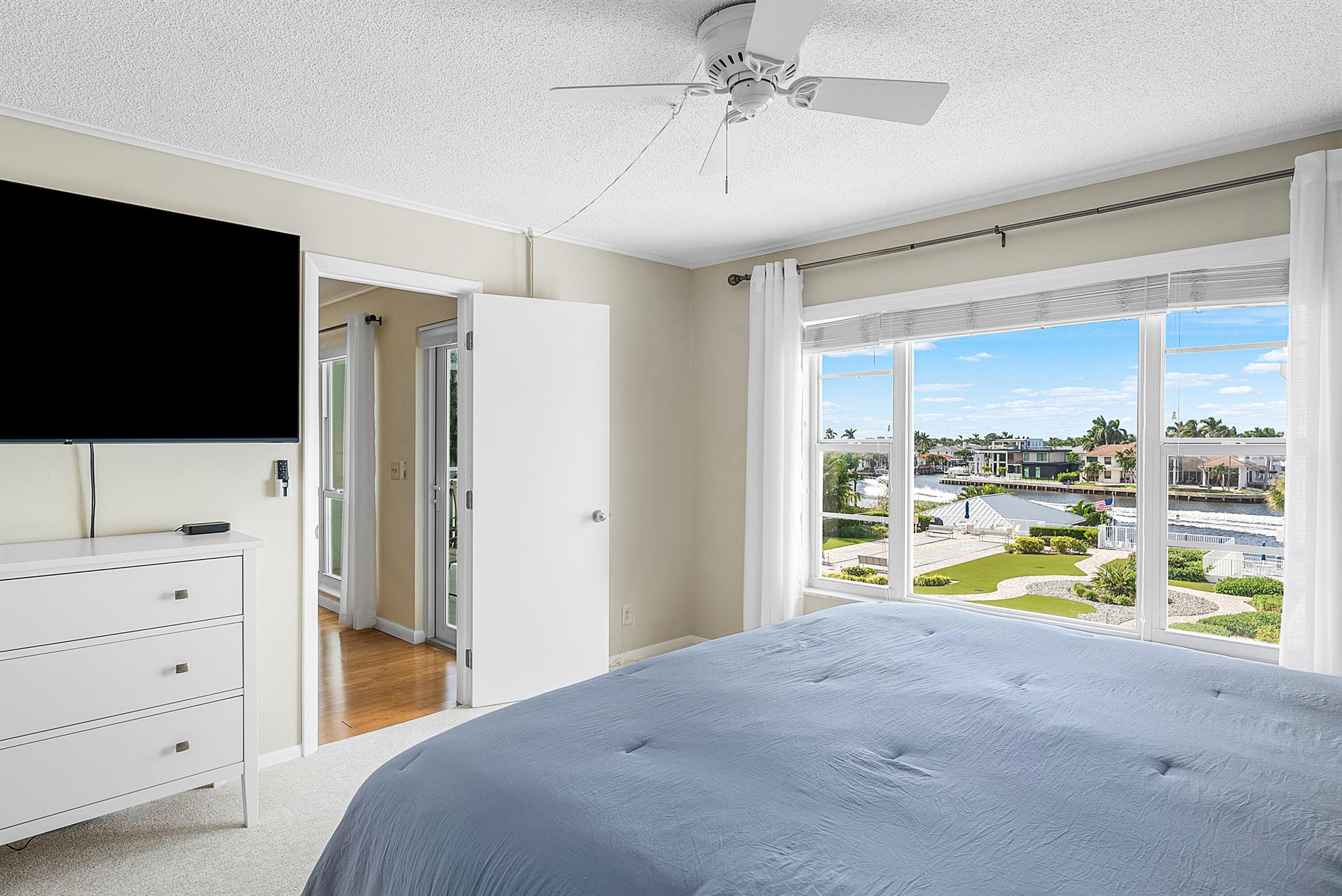 MONTEREY HOUSE CONDO - Residential