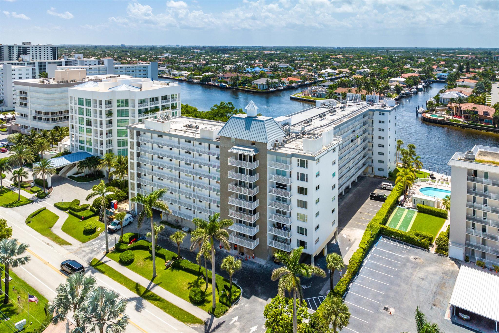 MONTEREY HOUSE CONDO - Residential