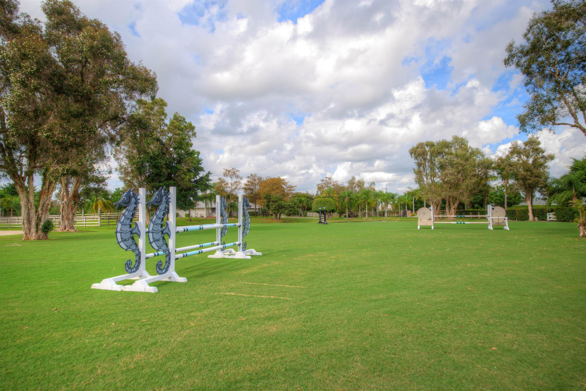 SADDLE TRAIL PARK OF WELL - Residential Lease