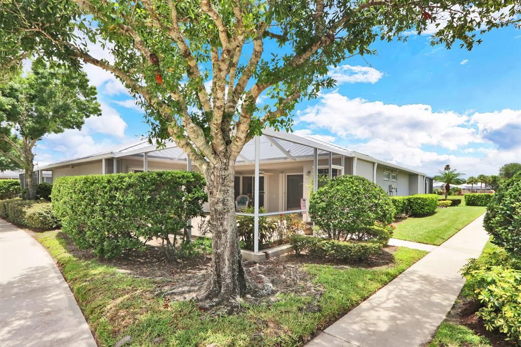 Photo of 1530 SW Waterfall Boulevard, Palm City, FL 34990 (MLS # R10727825)