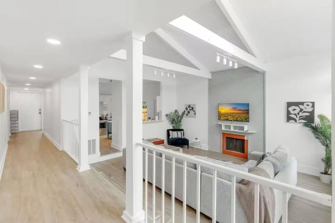 OCEAN BOULEVARD PARK - Residential