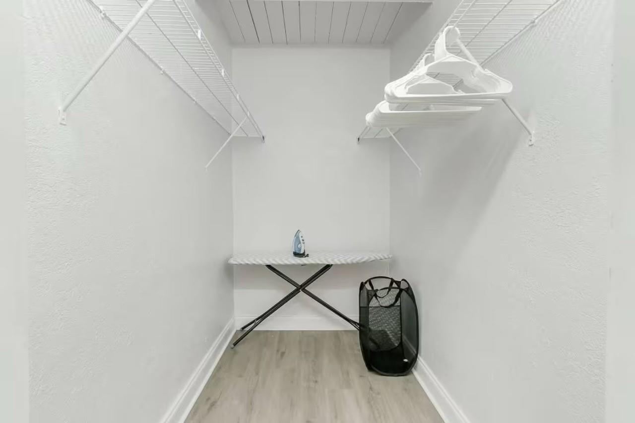 OCEAN BOULEVARD PARK - Residential