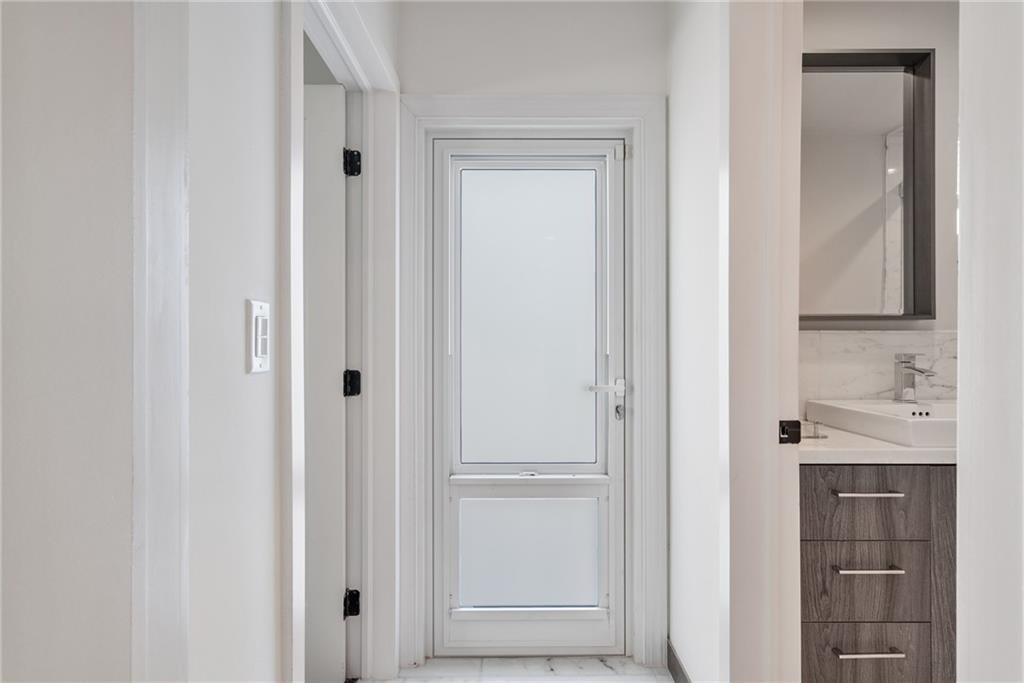 Country Club Isles 42-40 - Residential