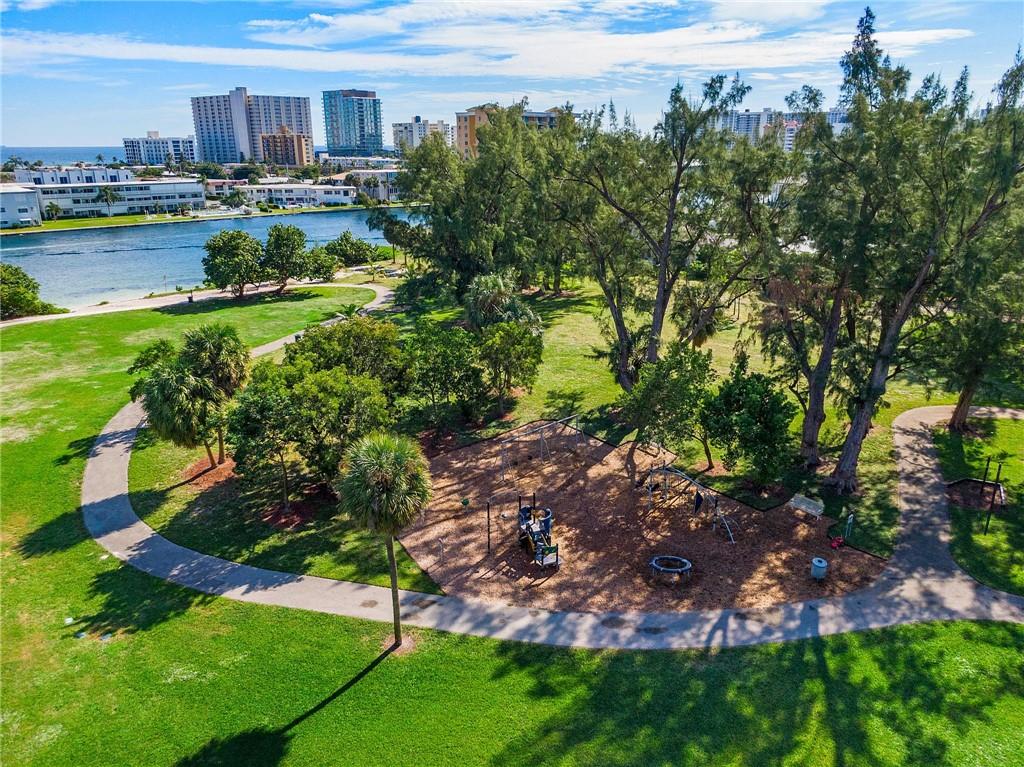 Country Club Isles 42-40 - Residential