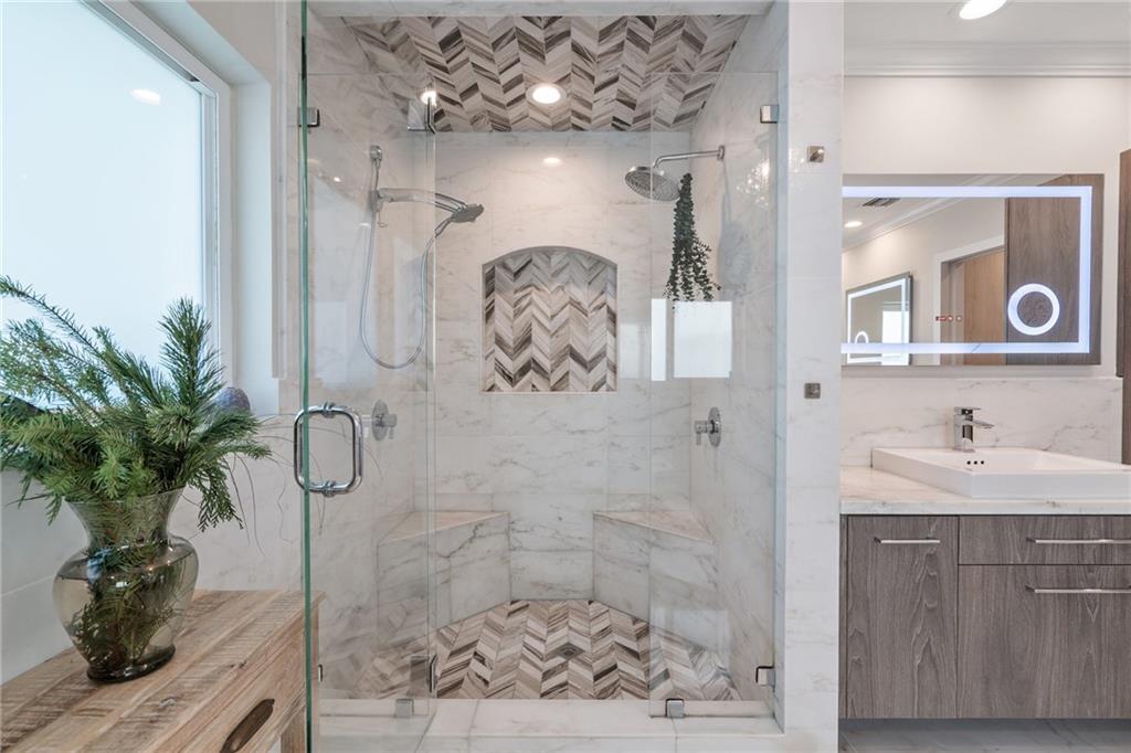 Country Club Isles 42-40 - Residential