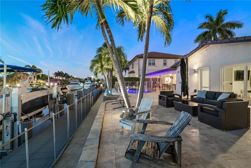 Country Club Isles 42-40 - Residential