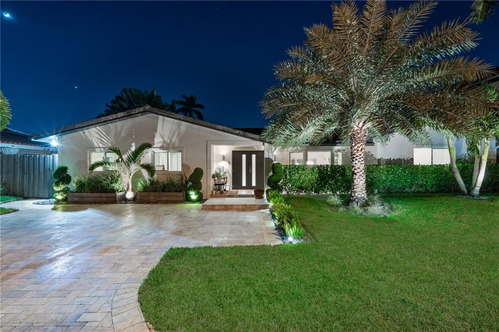 Country Club Isles 42-40 - Residential